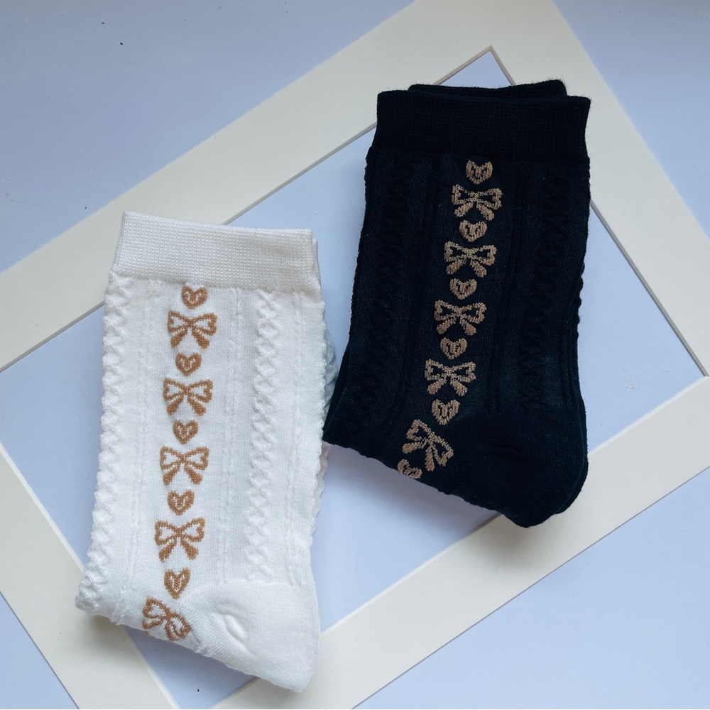 Elegant Jacquard Socks